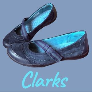 Clarks Women's Blue Suede Mary Jane flats. Size 8.5. Excellent preowned!!!
